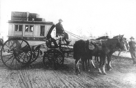 4212-Galera que a principios de siglo XX cubría el recorrido entre Mar del Plata y Balcarce, . Foto suministrada por Lidia Chacón de Ame2