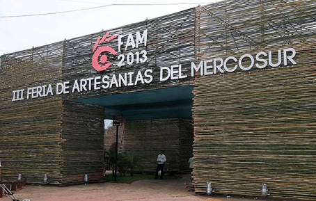 Neuquén-participó-de-la-3º-feria-de-artesanías-del-Mercosur-960x450