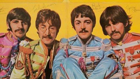 beatles_signed_sgt_peppers_-_h_2013--478x270