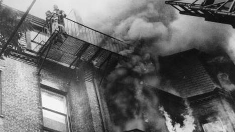 secuencia-Fire-collapse-Stanley-Forman_CLAIMA20150721_0113_37